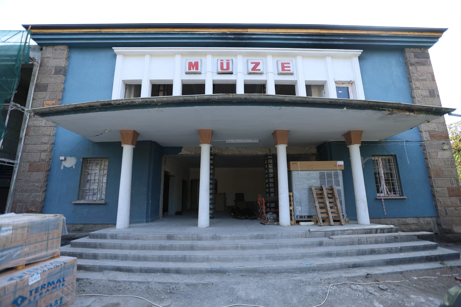 BÜYÜKŞEHİR, DÜNYA PALEONTOLOJİ TARİHİNE IŞIK TUTACAK: 115 MİLYON TL’LİK PROJE YÜKSELİYOR