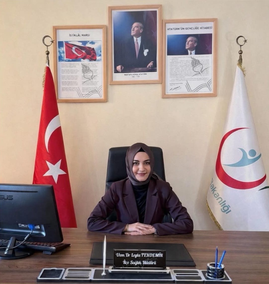 Leyla Tekdemir Develi İlçe Sağlık Müdürü Oldu  Kocasinan İlçe Sağlık Müdürlüğü’nde Halk Sağlığı Uzmanı olarak görev yapan Leyla Tekdemir, Develi İlçe Sağlık Müdürü olarak görevlendirildi. Sağlık alanındaki tecrübesiyle Develi’de önemli katkılar sunması be