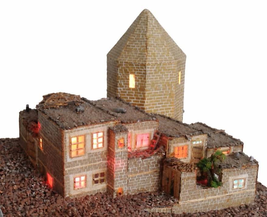 1962 Devali Türbesi  Emekli Emniyet Müdürü Muzaffer Özdamarlar tarafından maket çalışması yapıldı.