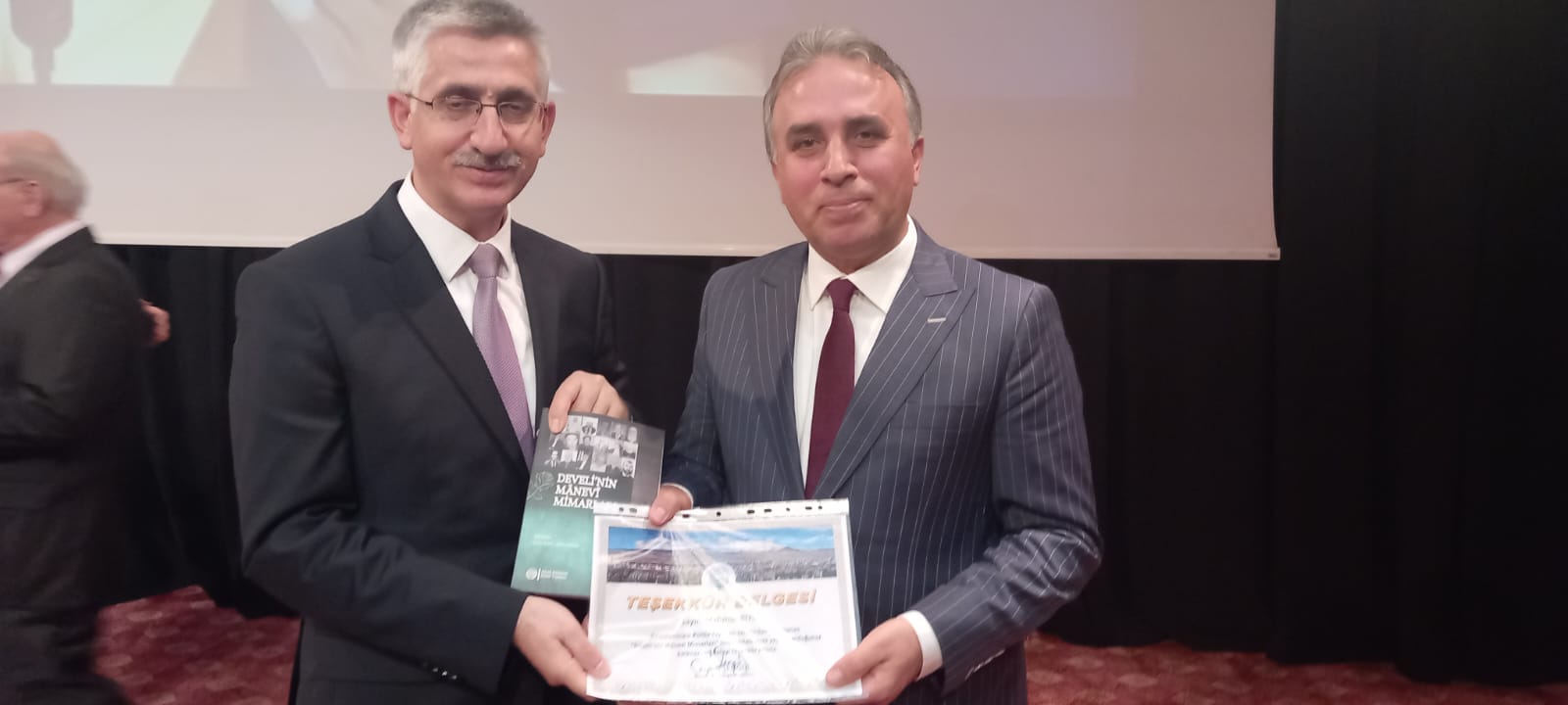 BASINDA AŞIK SEYRANİ FİLMİ