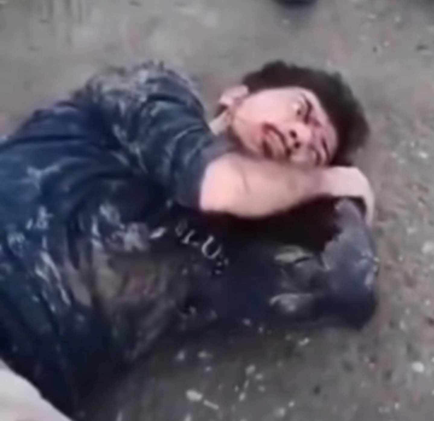 Nusaybin'de Şanlı #Türk bayrağımıza saygısızlık yapan indiren PKK'lı terörist etkisiz hale getirildi.