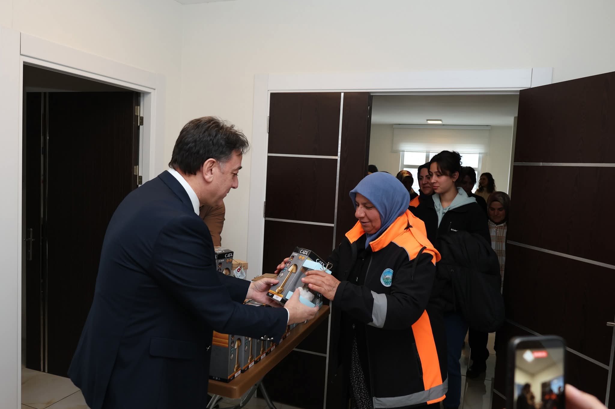 Kadın Çalışanlara 8 Mart Ziyareti