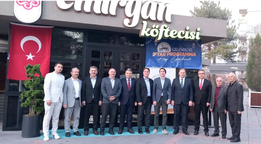 KAYSERİDEKİ DEVELİLİLER İFTARDA BİR ARAYA GELDİ