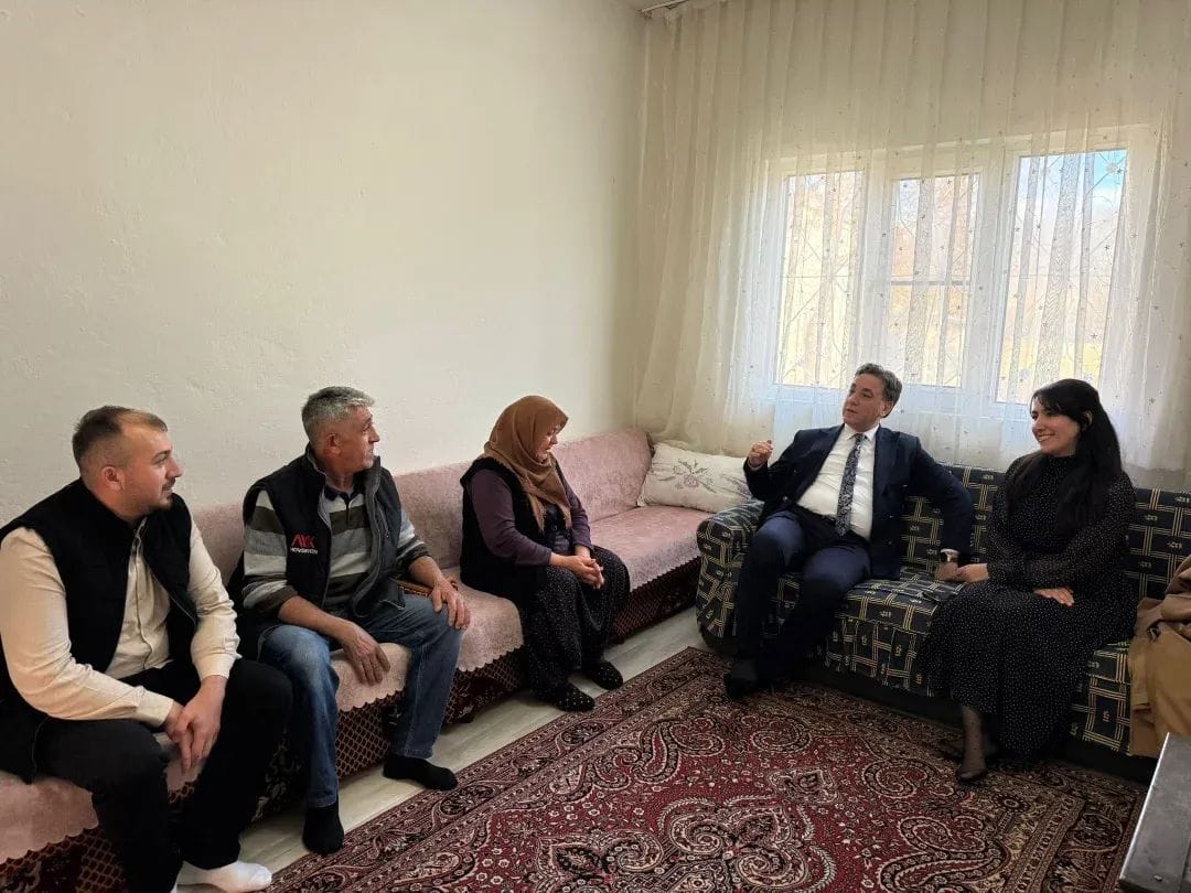 Şengül'den Bayram'da Şehit Ailelerine Ziyaret